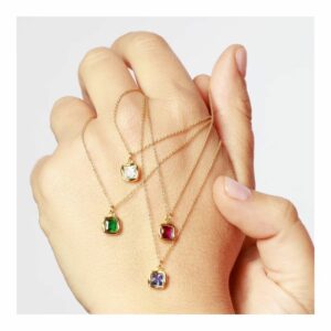 Collar de Plata Bañada en Oro con Piedra – Elegancia que Te Acompaña