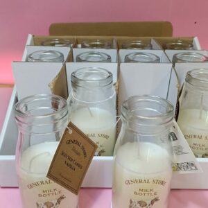Vela Vainilla en envases de botella de leche Vintage